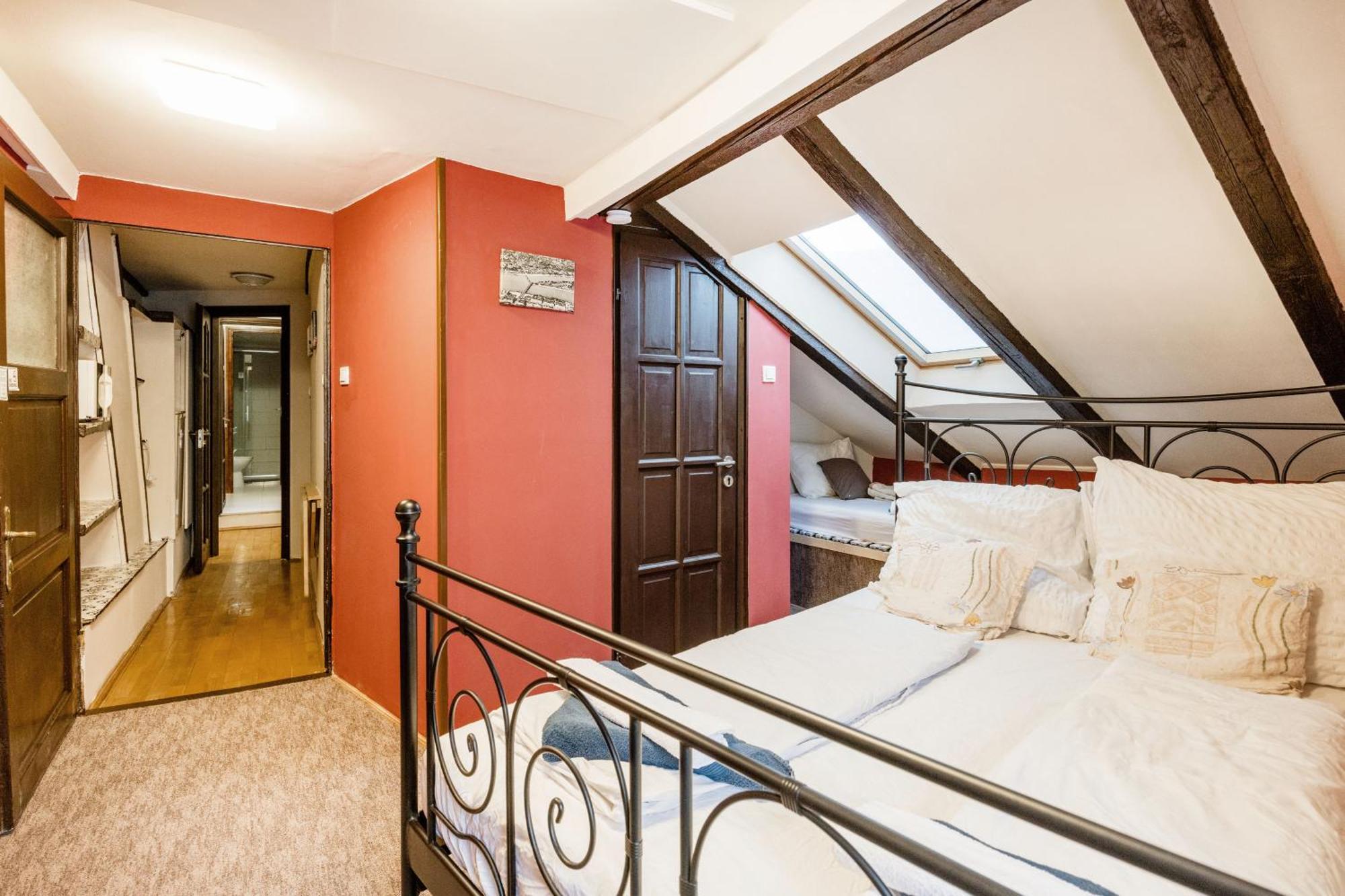 Gul Baba Saray Apartments Budapest Eksteriør bilde